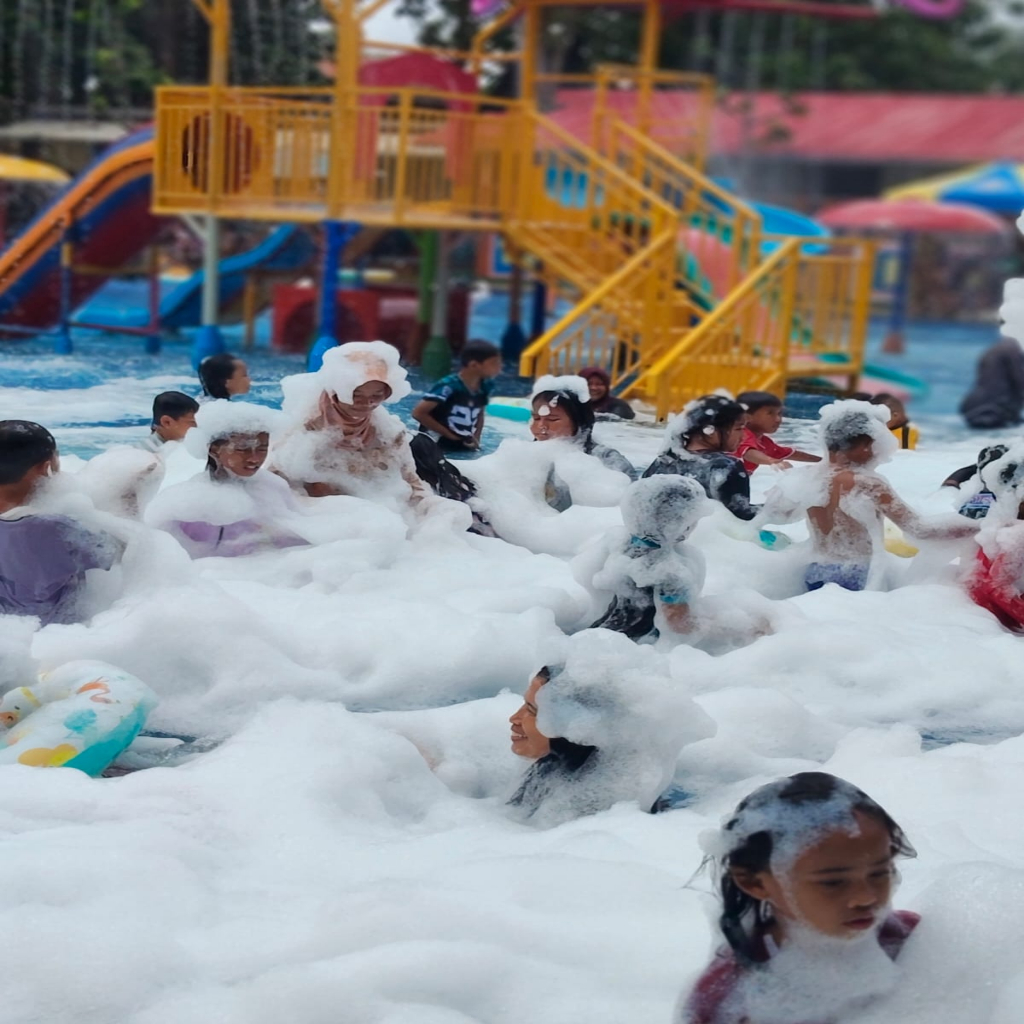 JatiOmbo Waterpark Tangerang - 11